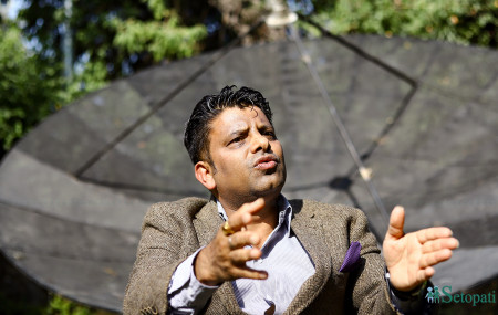 टेलिभिजन व्यवसायी महासंघका अध्यक्ष तथा म्याक्स टिभीका सञ्चालक ध्रुव शर्मा।